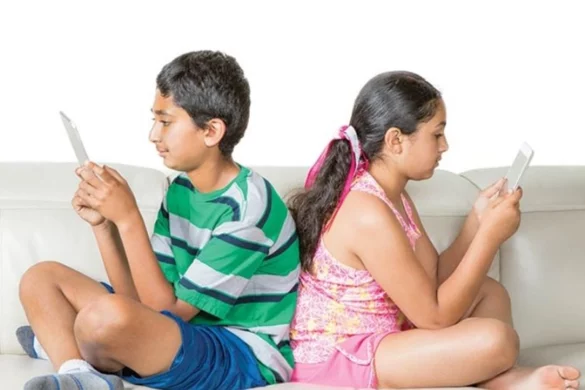Kids' digital addiction needs to be addressed: Up to 12 hours on social media, sleeping with phones